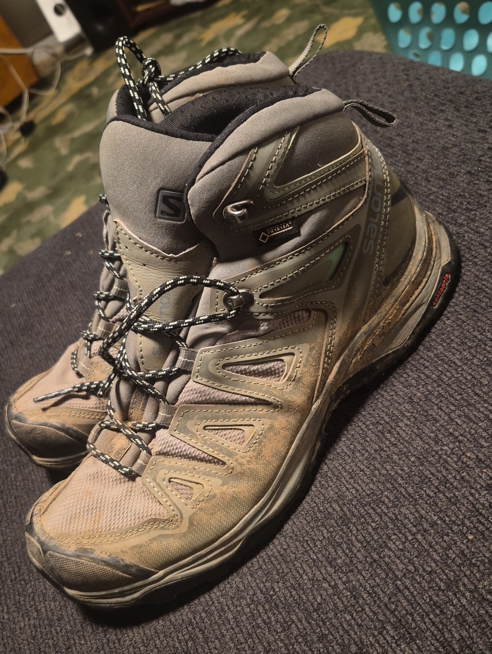 Salomon Men's Taupe and Gray Hiking Boots - Gore-Tex